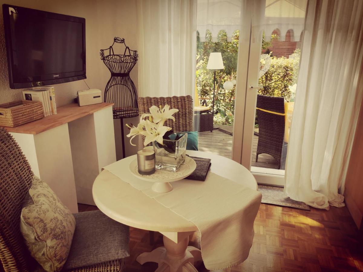 "Maison Blanche" - Das Gemuetliche Garten-Apartment Zwischen Koeln Und Duesseldorf 格雷文布罗赫 外观 照片